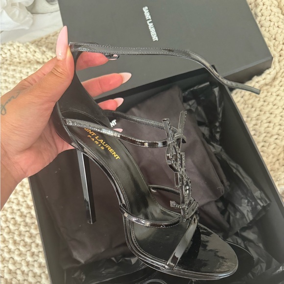 Authentic Saint Laurent - Picture 2 of 3